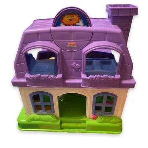 Vintage Little People House